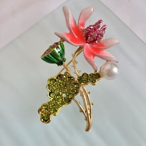 Lotus Flower Brooch Pin NWT